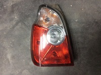 테라칸 후미등 (운전석)